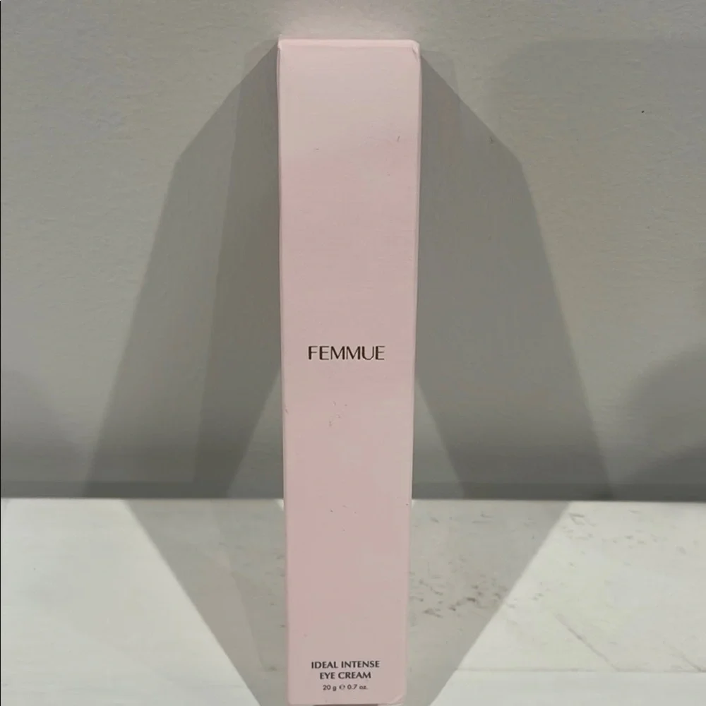 Ideal Intense Eye Cream in Pink Packaging
